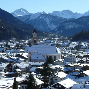 Lebensfreude Apartment Mittenwald