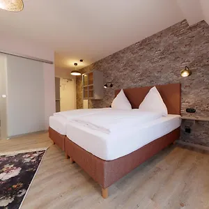 - Weinbar Fahr Away 3* Volkach