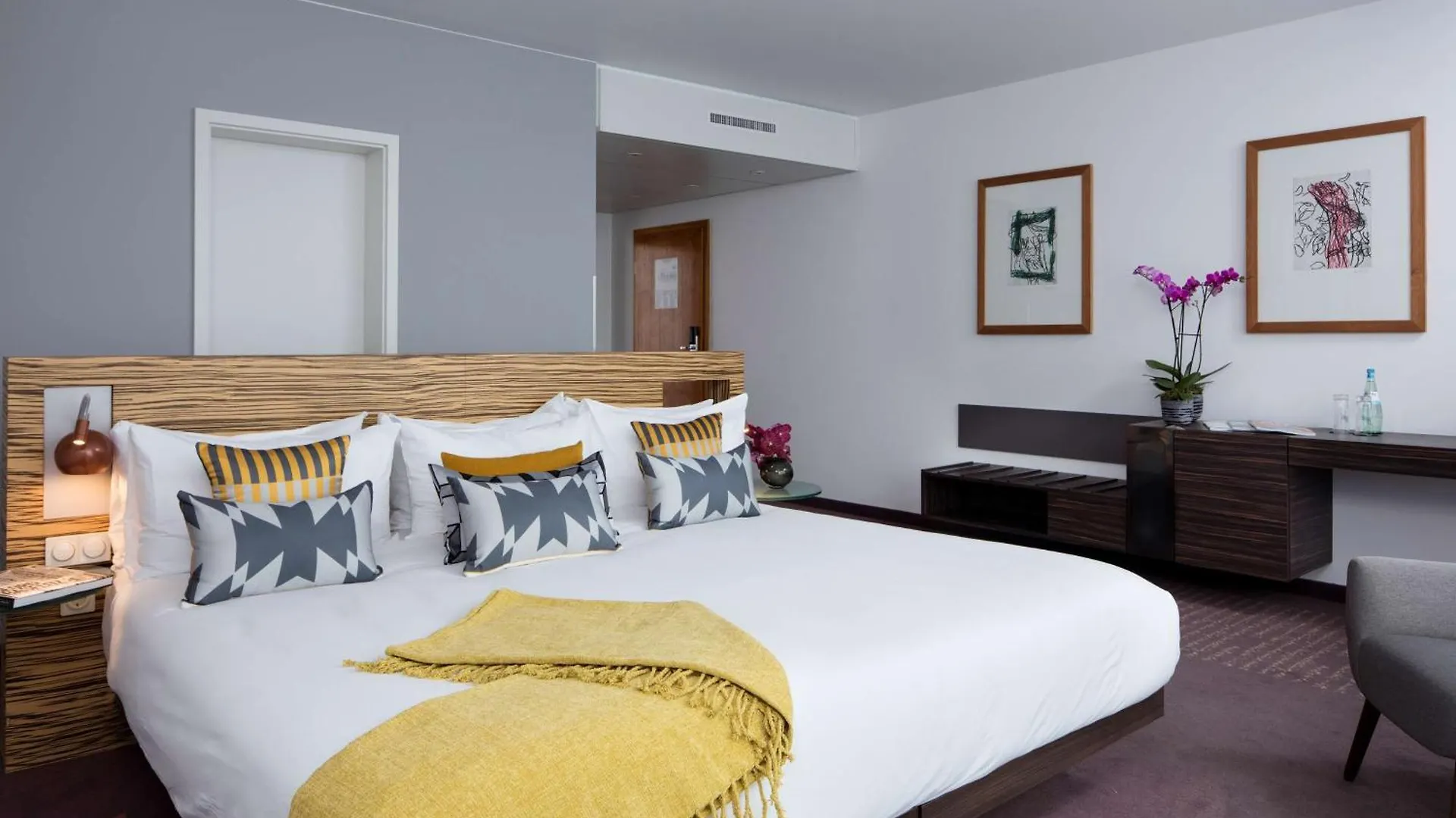 Art'Otel Berlin Mitte, Powered By Radisson Hotels 4*,  Tyskland
